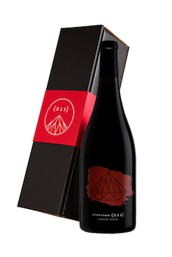 One 2021 Pinot Noir Bottle in a Gift Box 1