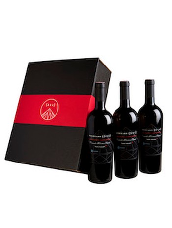 Three-bottle 2015 Cabernet Sauvignon Set in a Gift Box 1