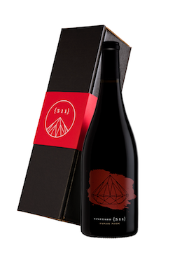 One 2021 Pinot Noir Bottle in a Gift Box