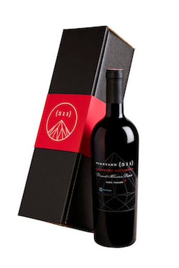 One 2014 Cabernet Sauvignon Bottle in a Gift Box 1